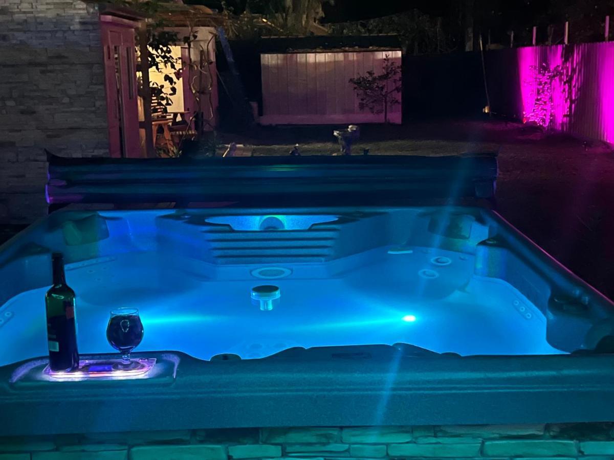 Close To Beaches With Hot Tub And Large Garden Sarasota Luaran gambar